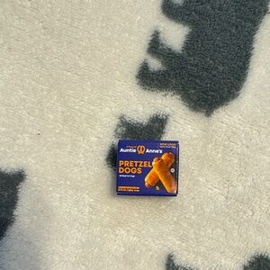 Zuru mini brands fill the fridge series